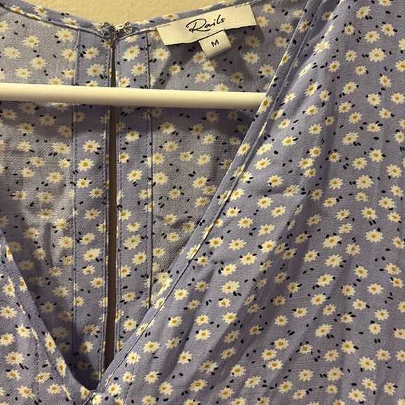 Rails Lavender Floral V-Neck romper - medium - lightweight - pockets - Picture 2 of 7